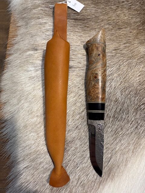 P D Custom Nr 3 - Håndsmedet Kniv i Bøffelhorn